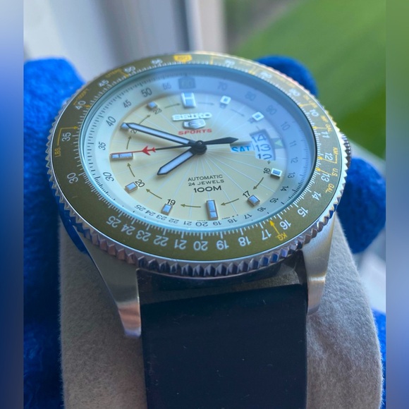Seiko 5 Sports - SRP615 - 44mm - Picture 6 of 6